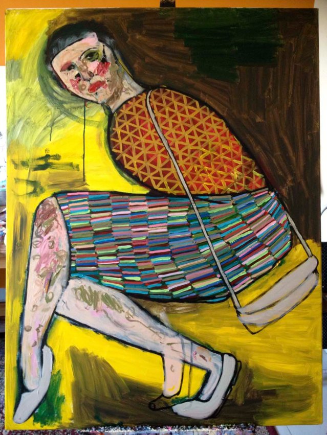 no fashionista is without a handbag