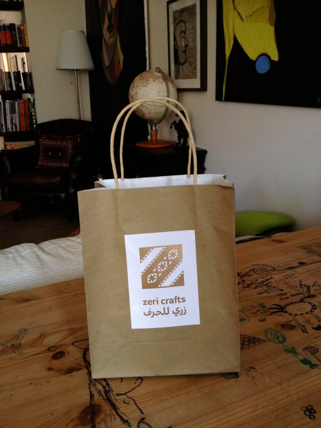 I bought my zericrafts notebook weeks ago, but because laila's daughter yasmine did an amazing job wrapping it, i had a hard time opening it. i wanted to savor it as long as i could. i'm like that with precious 'gifts'