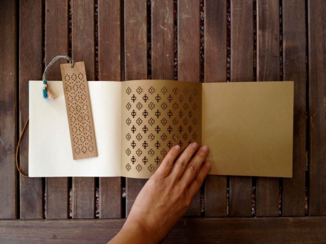 the detailing is exquisite. and i got a free bookmark which is just as divine!