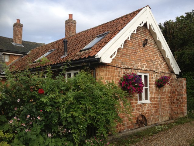 that's my bedroom window right there. it's all so ruthlessly quaint