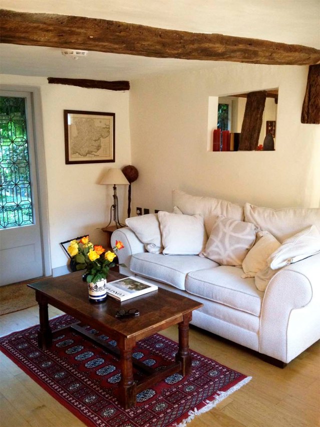 this was our little living room. i have to say that i am a very clumsy person, and a little house might eventually have done major damage to my head. i've bumped my head three times in this area, once on the door frame which leads up the spiral staircase, once against the tv cabinet door and a third time that i don't remember