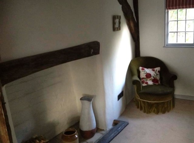 this is part of the main bedroom which khaled and my sister yasmine slept in