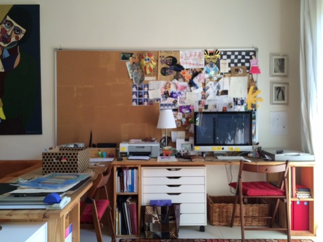 almost halfway empty. this was breaking my heart. so i stopped and called my sister. i told her this wasn't going to work. so i decided to change the curtains instead