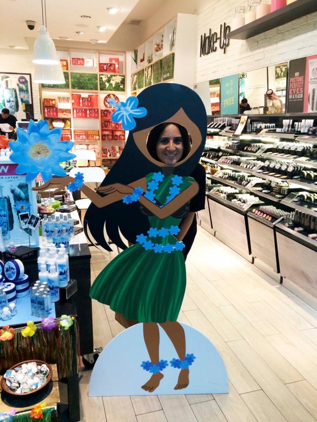 everyone seems to be away on vacation, so why not pretend