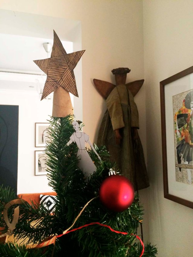 khaled stuck this eve in. i made the star because i needed a star. in this house we improvise