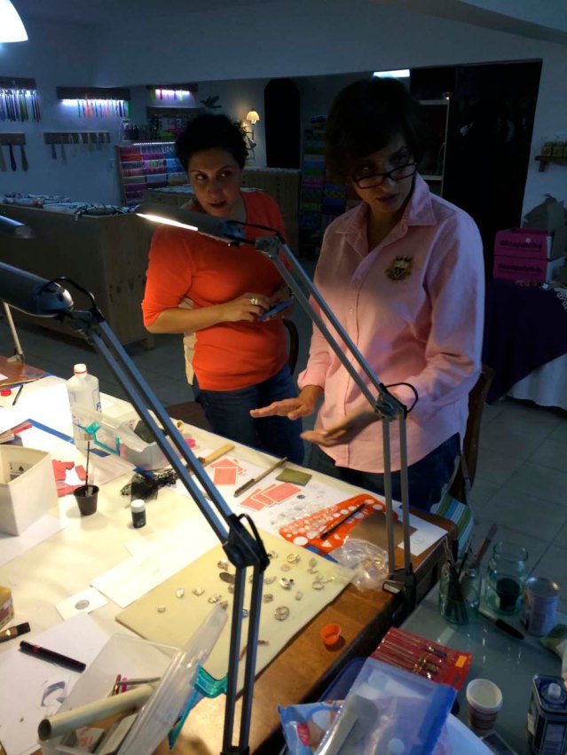 meanwhile manal and hawra discuss design