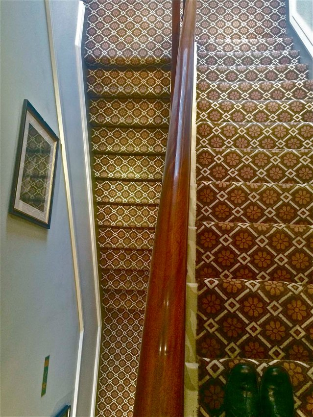 on the way down i can't resist a footsie