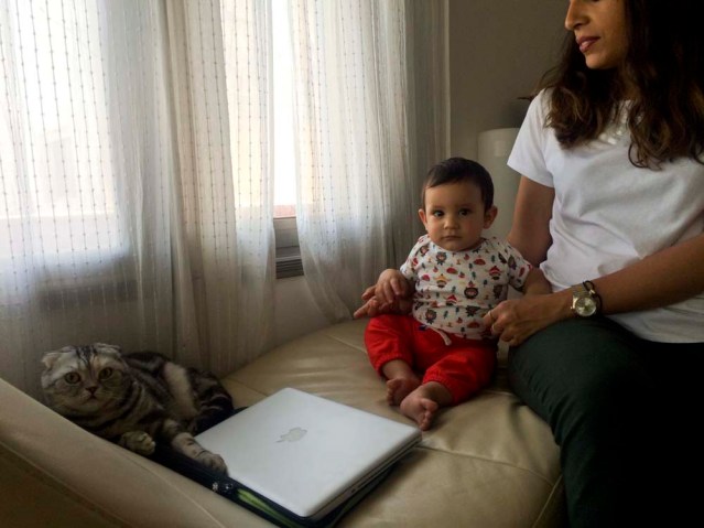 early this morning i attempted pickaboo with khaldoun but it was tuna's attention i got