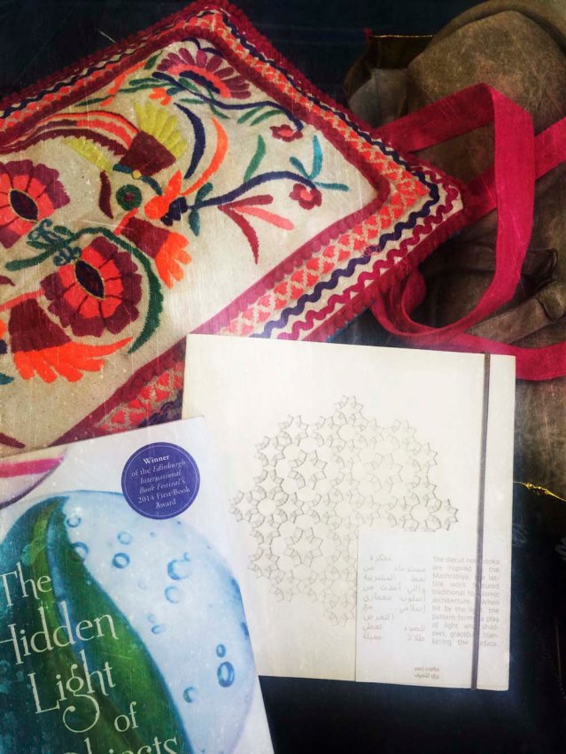 june 28 } after checking out at one, i met piyush for lunch (can't believe i didn't take a photo!). we caught up and then he dropped me off to the tube station. around three i caught the train to leatherhead