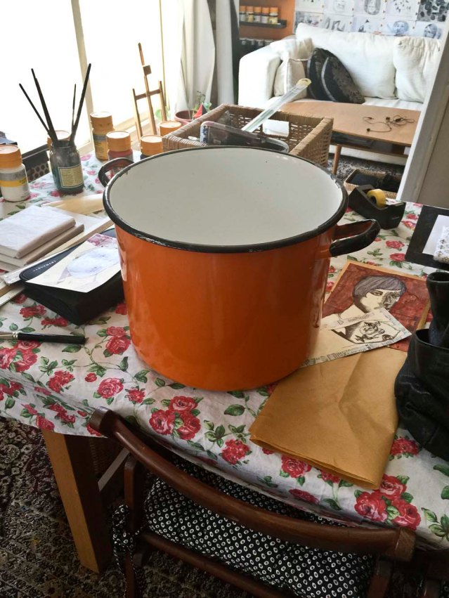 i freaked out when i saw this!! so i ended up 'renting' it from the antique place. and this is why...