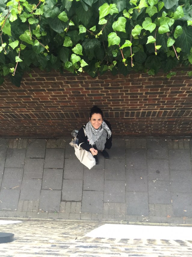 september 13 } outside anna's window, i'm back from an early grocery run. it takes my sister and me three days to get our act together, from replenishing our fridge to organizing our things in anna's flat