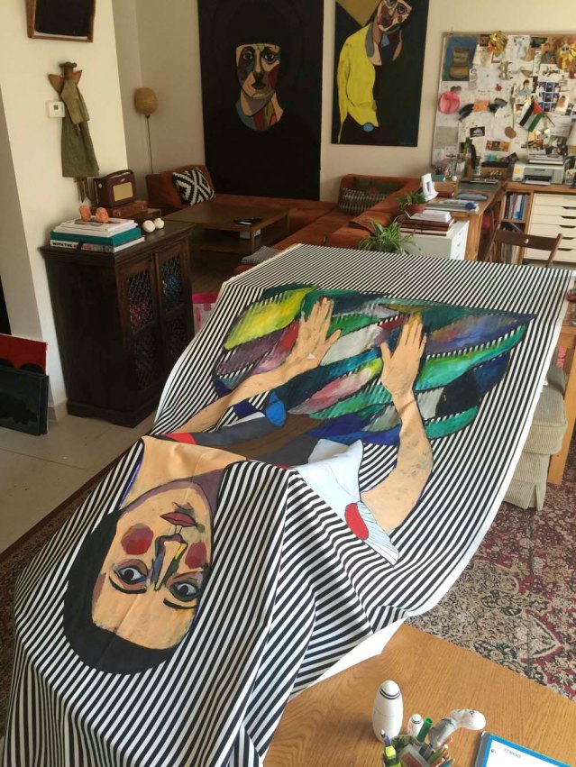 i wish i had a larger space to paint and explore