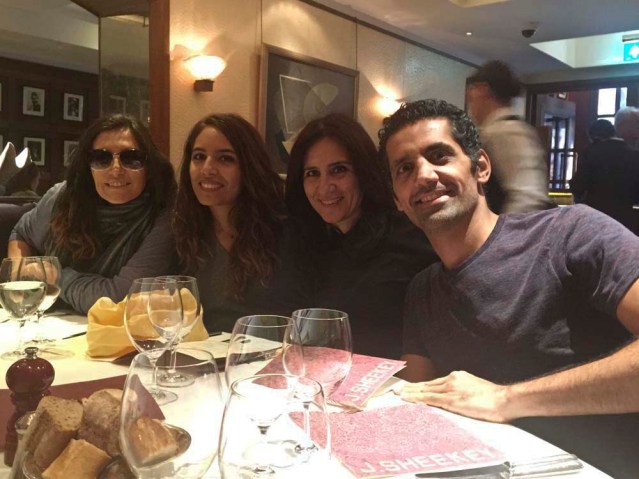 that night it's theater then dinner to celebrate my brother's birthday. we watched 'the curious incident of the dog in the night', which i loved, despite it being over-theatrical at times